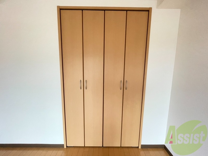 収納　こちらには大きめのクローゼットがついております。