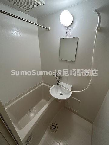 バス・シャワールーム　お風呂で日々の疲れを落としましょう