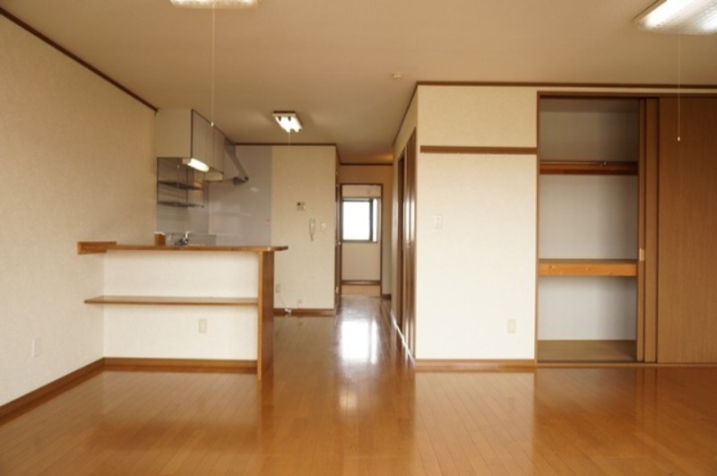 居室・リビング　図面と現状に相違がある場合には現状を優先