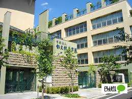 中学校　私立郁文館中学校（中学校）まで684m