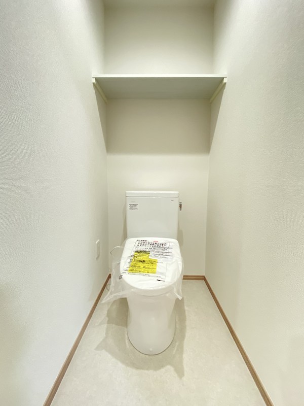 トイレ　106号室の写真です。照明器具はつきません◎図面や画像と現況