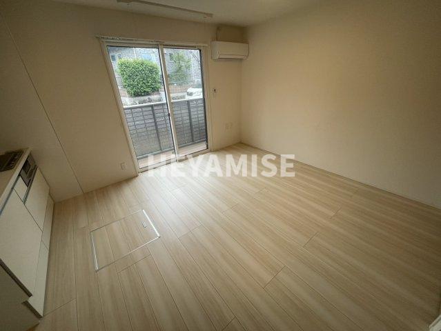 居室・リビング　※室内画像は別号室のもの