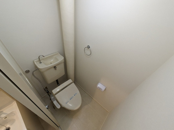 トイレ　※他部屋の写真です。