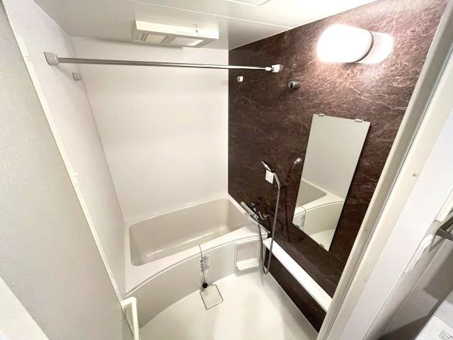 バス・シャワールーム　写真は、他部屋の同間取りとなっております。