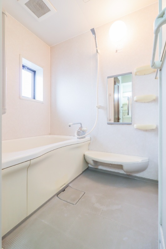 バス・シャワールーム　図面と現状に相違がある場合には現状を優先