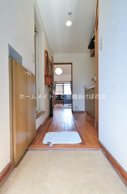 玄関　同型別部屋写真