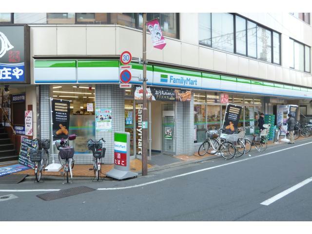 コンビニ　ファミリーマート亀有五丁目店（コンビニ）まで427m
