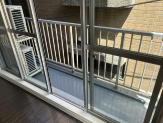 バルコニー　バルコニー