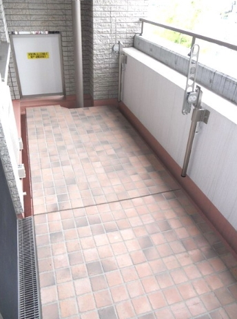 バルコニー　写真は同タイプ住居です。