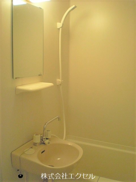 バス・シャワールーム　綺麗な浴室です。