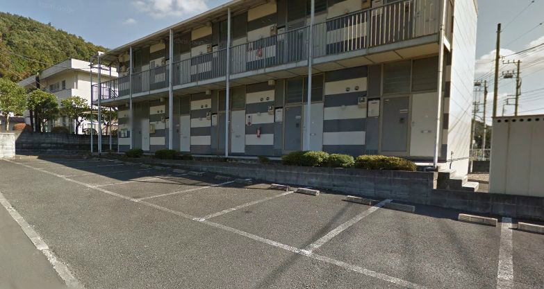 駐車場　敷地内駐車場ございます。