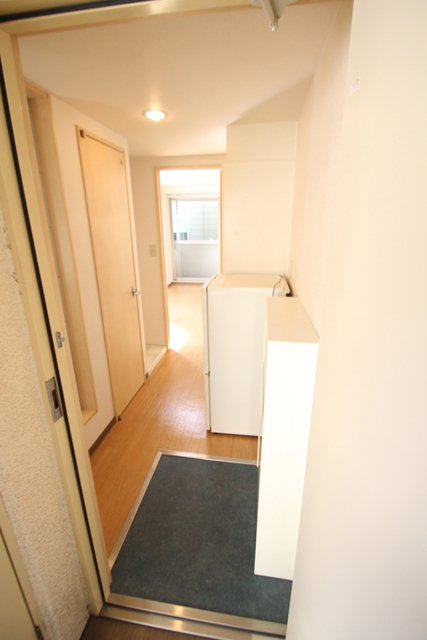 玄関　※別室の参考写真です。