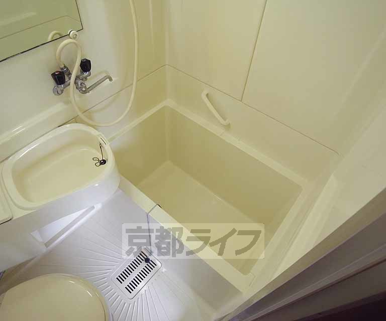 バス・シャワールーム　お風呂です