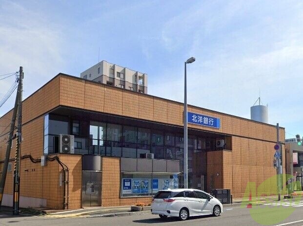 銀行　北洋銀行月寒中央支店（銀行）まで94m