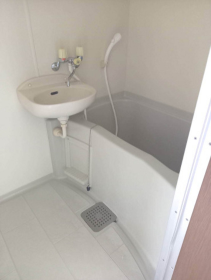 洗面設備　※別部屋の写真です