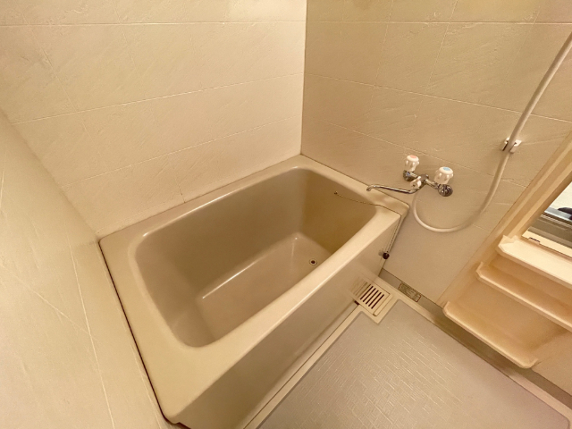 バス・シャワールーム　バスルーム