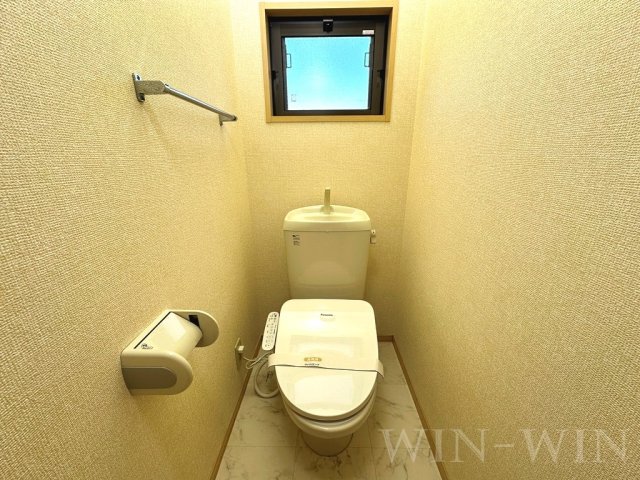 トイレ　イメージ（同建物内別部屋の写真です）