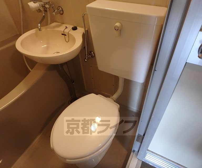 トイレ　機能的なユニットタイプです