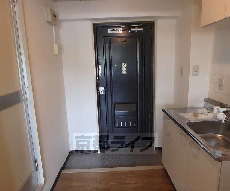 玄関　玄関ホールです