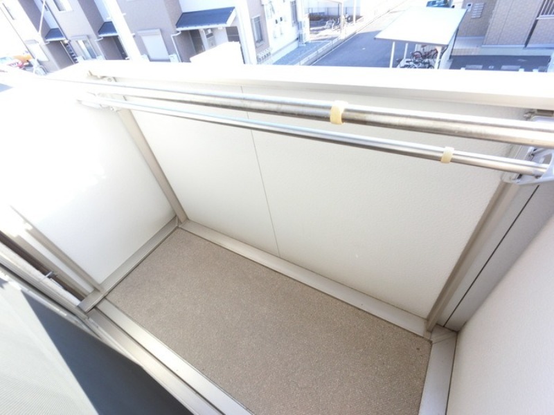 バルコニー　図面と現状に相違がある場合には現状を優先