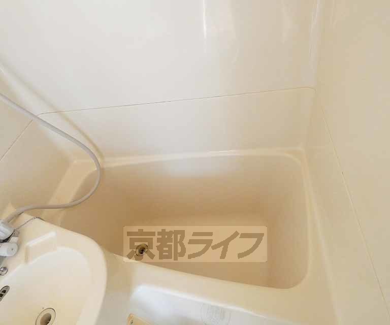 バス・シャワールーム　日当たり良好