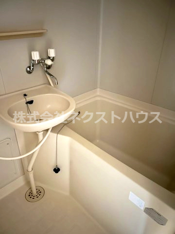 バス・シャワールーム　別部屋参考写真です