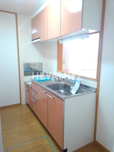 キッチン　※別号室の写真となります※