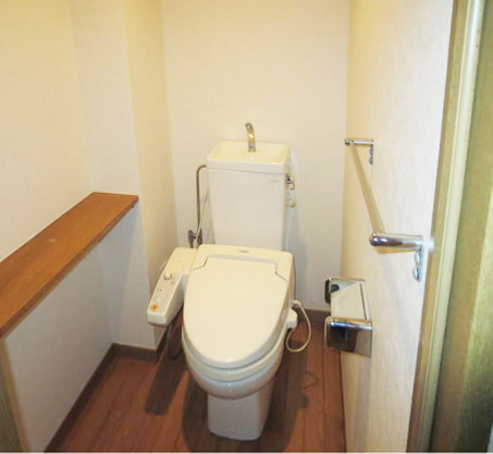 トイレ　トイレ内カウンターあり