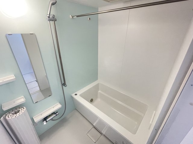 バス・シャワールーム　同メーカー施工の類似物件写真です。