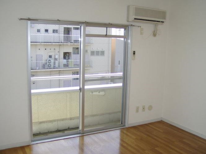 居室・リビング　別部屋参考写真