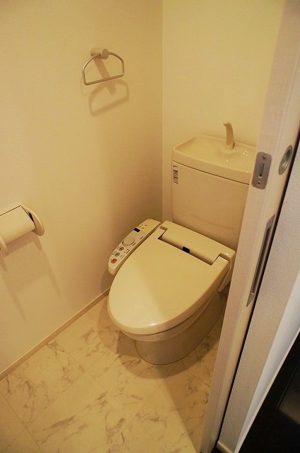 トイレ　トイレもきれいです