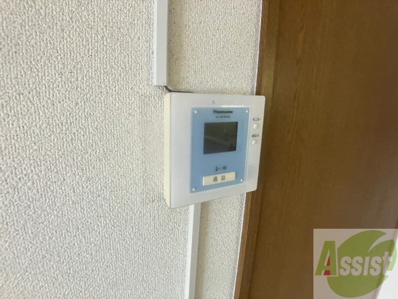 セキュリティ　ＴＶモニター付インターホンです。来客者の顔が見えるので安心！