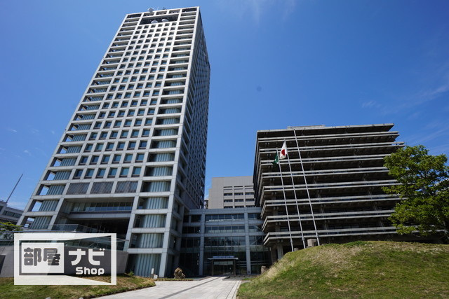 役所　香川県庁（役所）まで647m