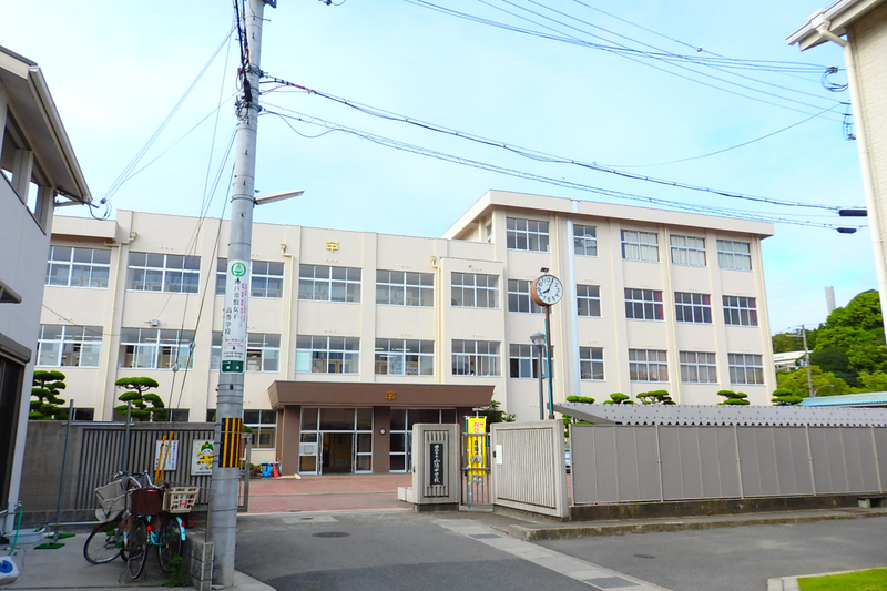 中学校　山陽中学校（中学校）まで1746m