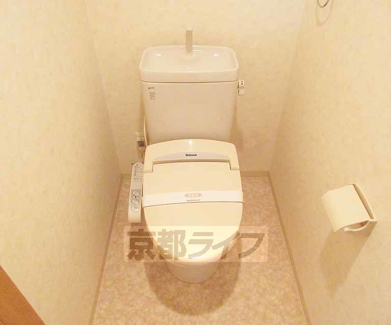 トイレ　ウォシュレットついている