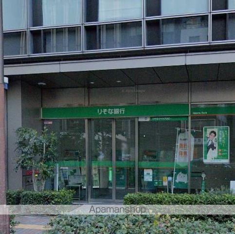 銀行　（株）りそな銀行／田町支店（銀行）まで496m