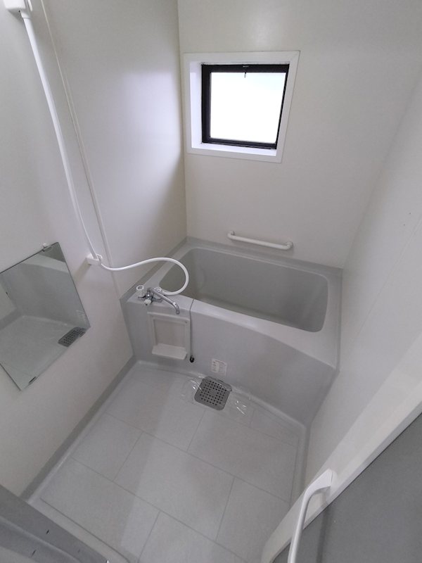 バス・シャワールーム　退去予定の為、別部屋写真参照。