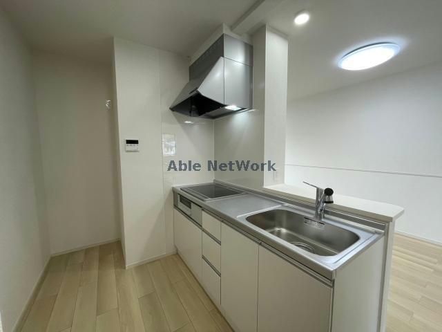 キッチン　同型モデル参考写真