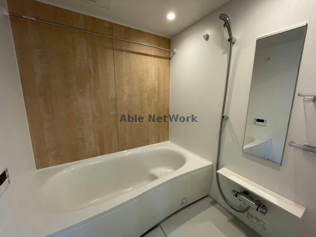 バス・シャワールーム　同型モデル参考写真