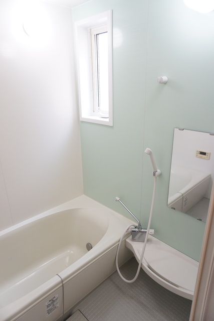 バス・シャワールーム　★追焚給湯付きの浴室です★