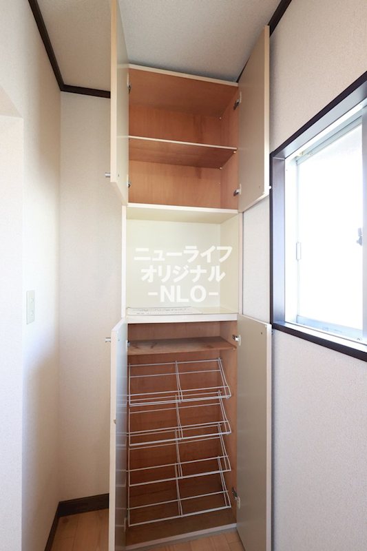 その他設備　シューズボックス☆上段は靴以外のアウトドア品も収納できます☆