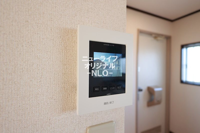 セキュリティ　室内に居ながら訪問者を目視できるTVモニターホン付で安心☆