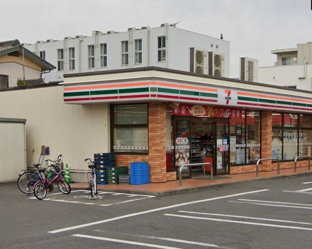 コンビニ　セブンイレブン南流山郵便局前店（コンビニ）まで298m