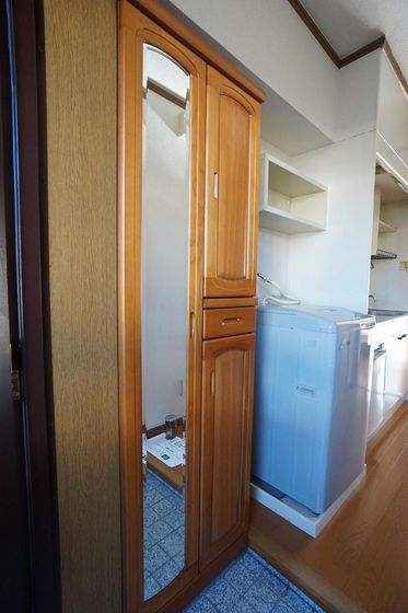 玄関　※他号室の写真です。