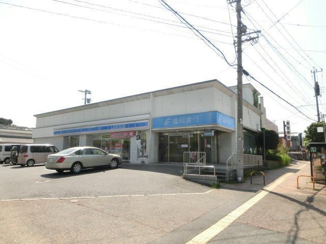 コンビニ　ローソン（コンビニ）まで909m