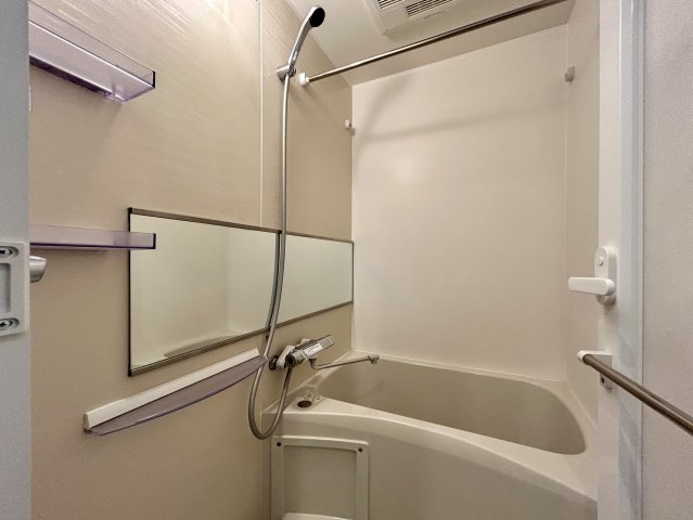 バス・シャワールーム　他号室同タイプ