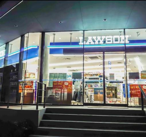 コンビニ　ローソン 麻布台一丁目店（コンビニ）まで479m