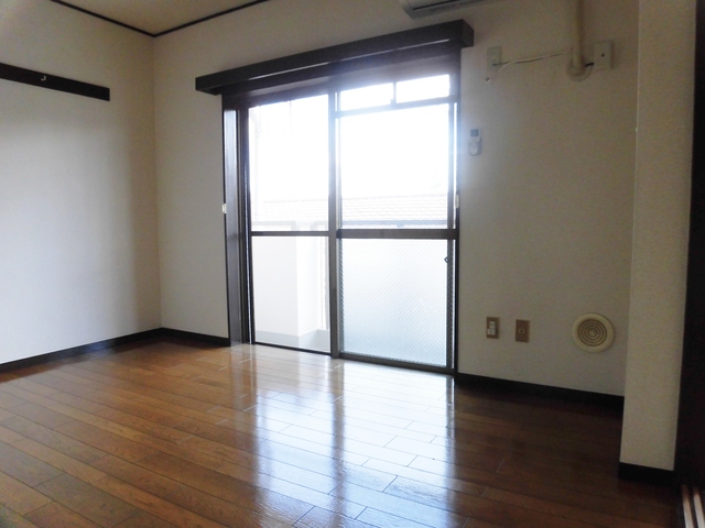 居室・リビング　別号室