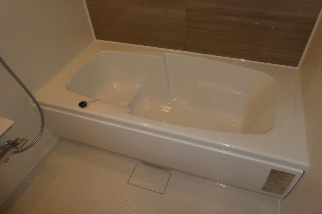 バス・シャワールーム　一坪風呂