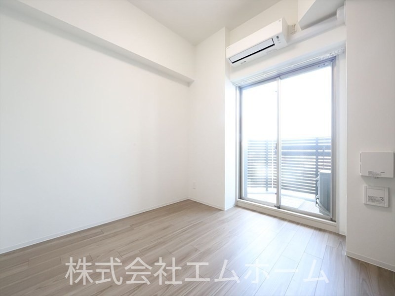 居室・リビング　洋室6.3帖　エアコン完備